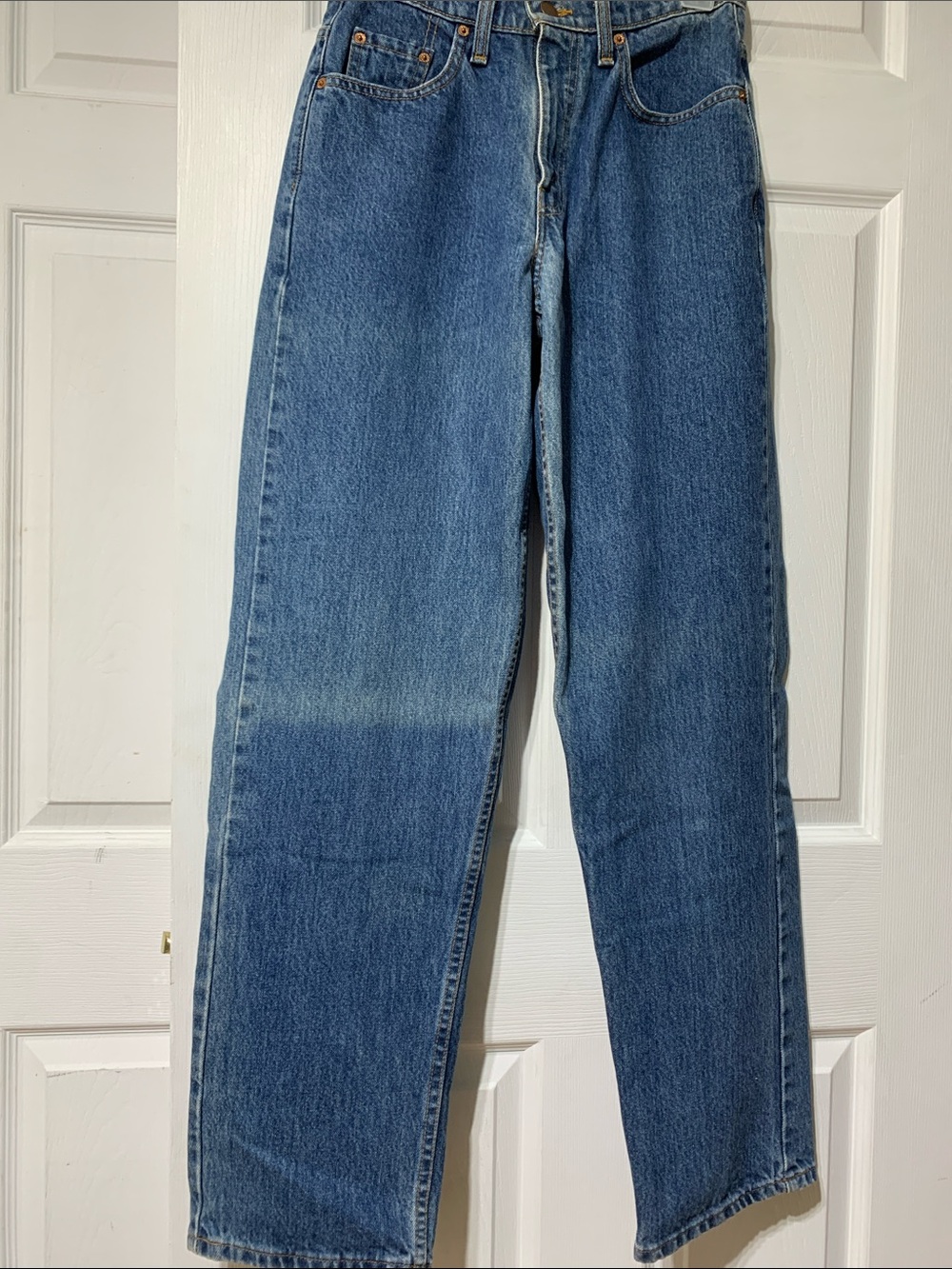 V vintage Y2K Levi’s 535  Euro fit wide leg jeans, made in Canada, 100% cotton.